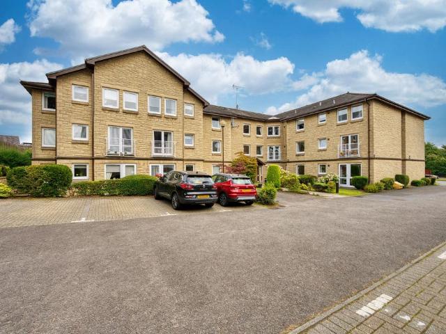 Flat for sale in South Mains, Milngavie
