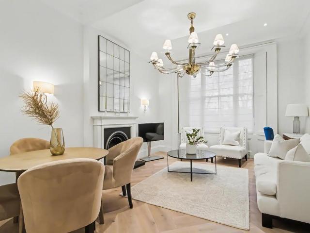 Flat for sale in Kensal Town, Bayswater