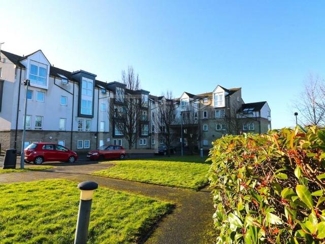 Flat for sale in Undercliffe, West Yorkshire