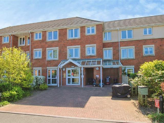 Flat for sale in Trowbridge