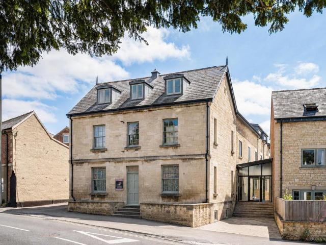 Flat for sale in Selsley, School House