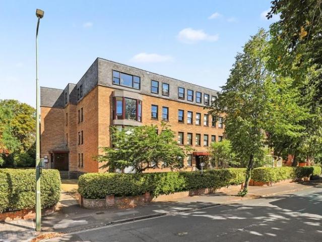 Flat for sale in The Slade, Oxfordshire