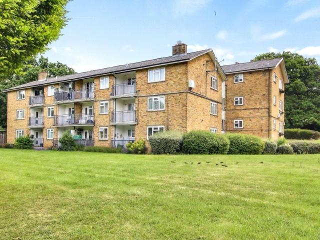 Flat for sale in Bracknell