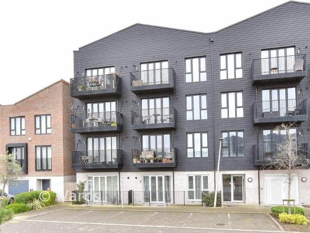 Flat for sale in Troy Town, Rochester