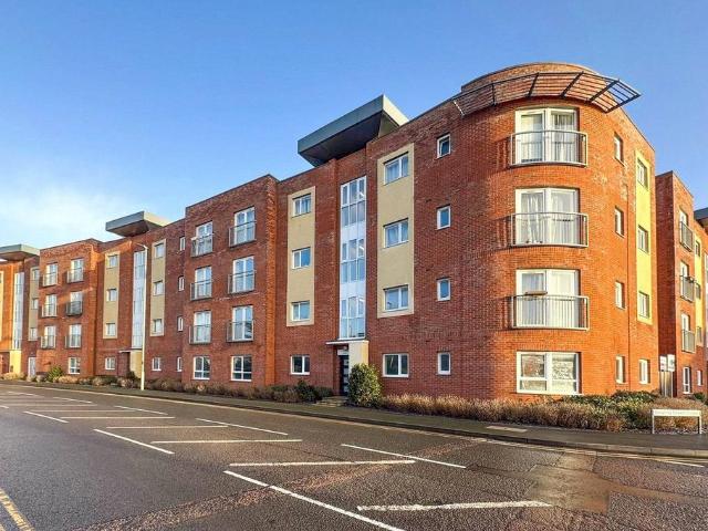 Flat for sale in Bletchley and Fenny Stratford, Bletchley