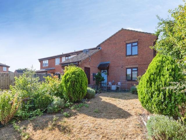 Flat for sale in Stotfold, Bedfordshire