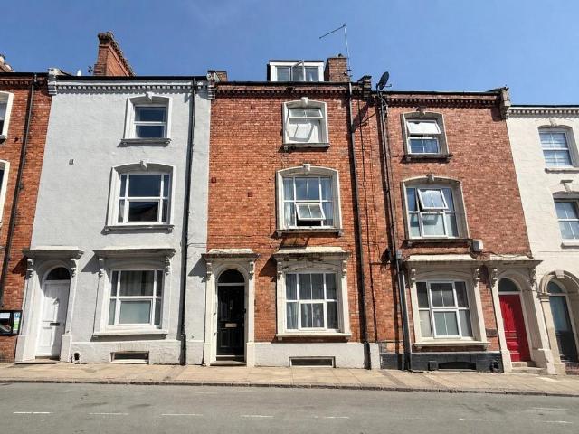 Flat for sale in Semilong, Northampton