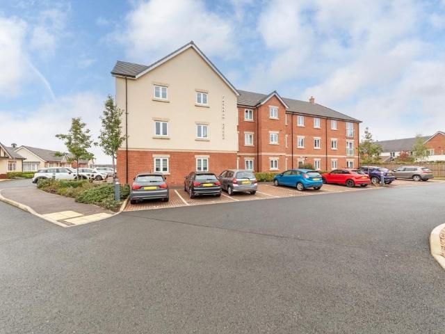 Flat for sale in Quorndon, Elmfield