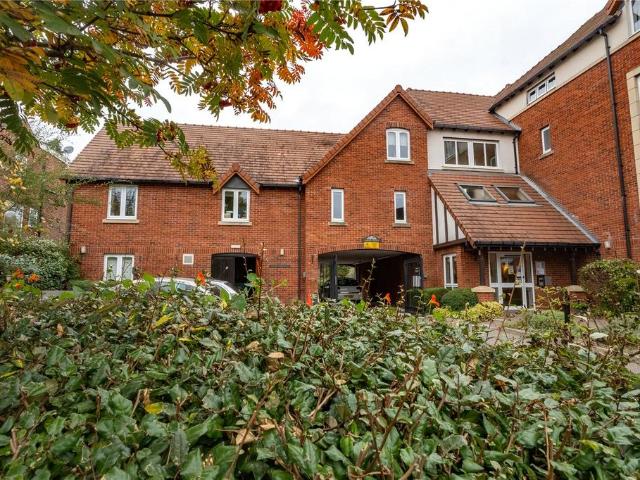 Flat for sale in Wake Green, West Midlands