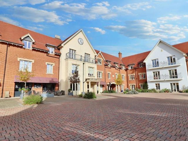 Flat for sale in Helford, Hampshire