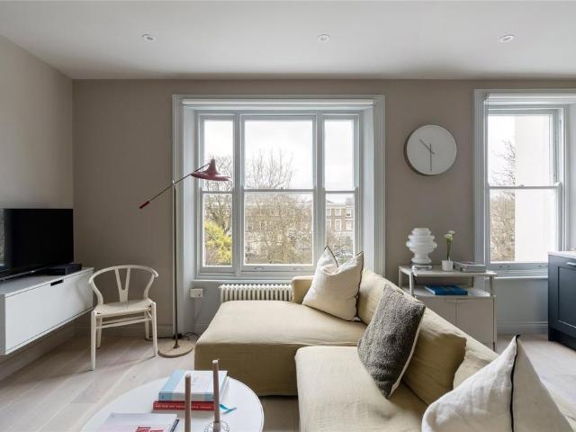 Flat for sale in Notting Hill, Greater London