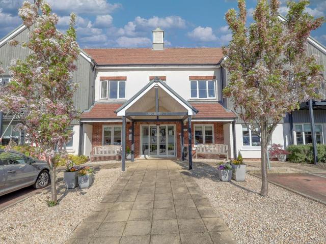 Flat for sale in Princes Risborough, Buckinghamshire