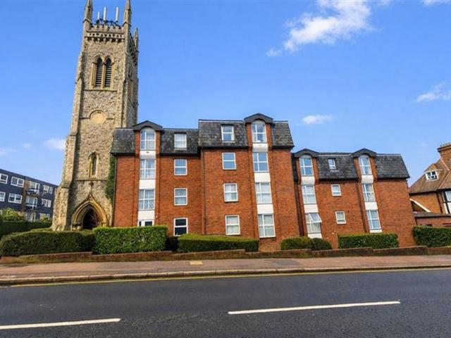 Flat for sale in Epping, Essex