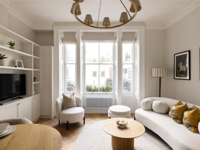 Flat for sale in Notting Hill, Greater London