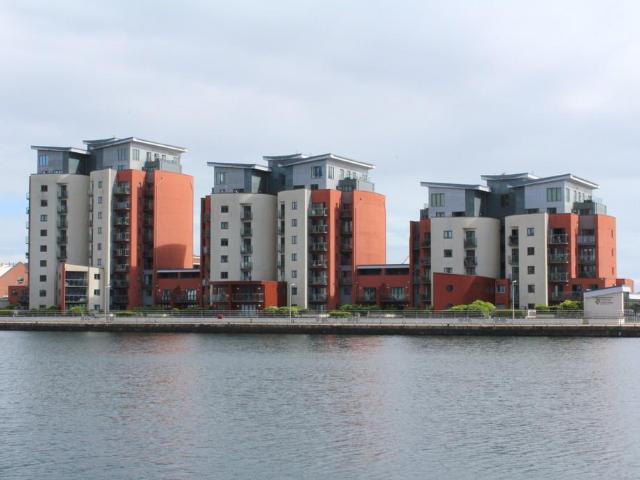 Flat for sale in SA1 Swansea Waterfront, Nangreaves