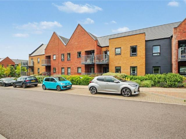 Flat for sale in Westfield View, East Bank