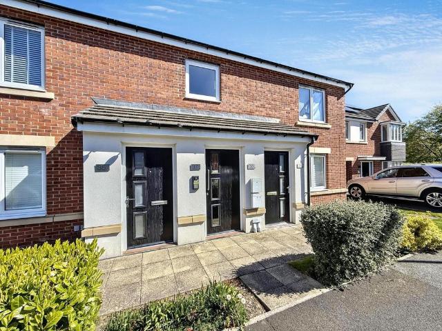 Flat for sale in Durham