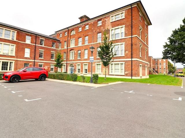 Flat for sale in Baswich, Staffordshire