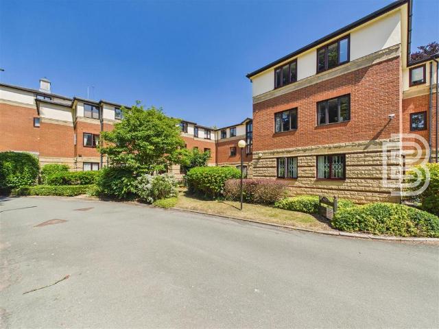Flat for sale in New Bilton