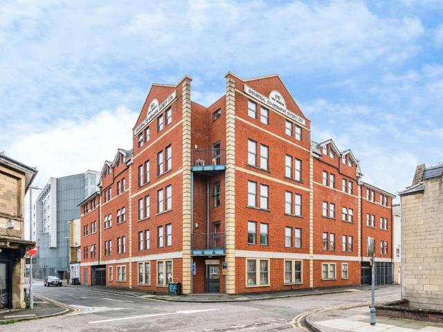 Flat for sale in Rodbourne, Swindon