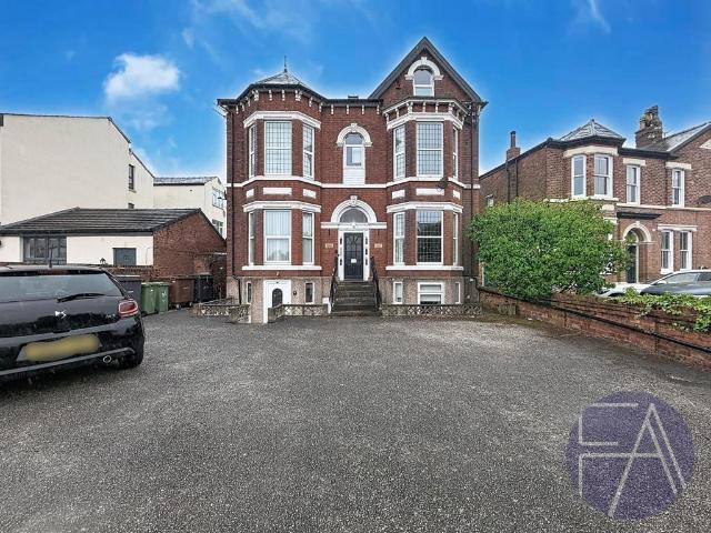 Flat for sale in Meols Cop, Southport