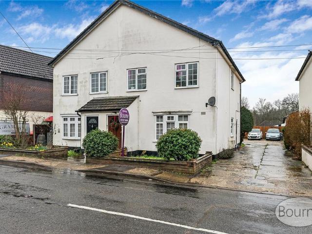 Flat for sale in Westborough, Surrey
