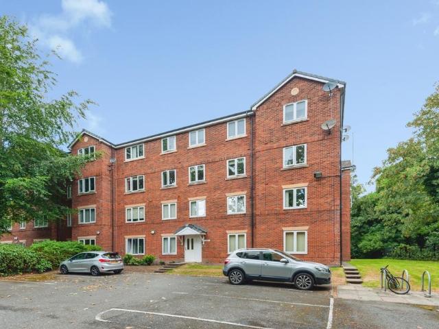 Flat for sale in Calderstones