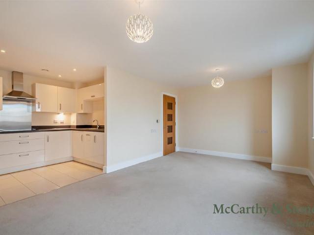 Flat for sale in London Borough of Hillingdon, Greater London