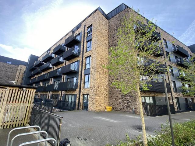 Flat for sale in Repton Manor, Bridgefield
