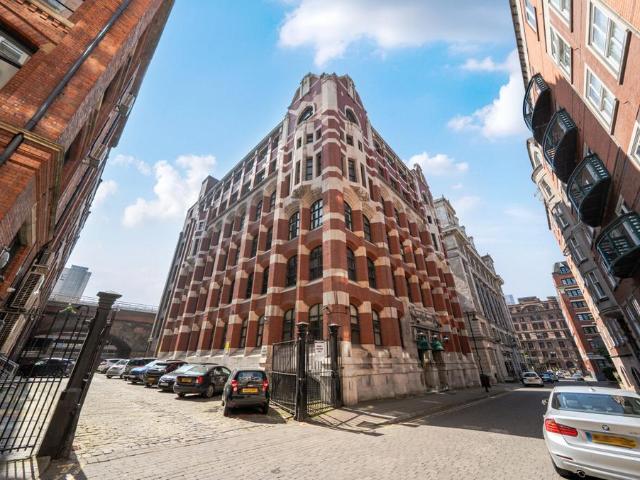 Flat for sale in City Centre, Georgia