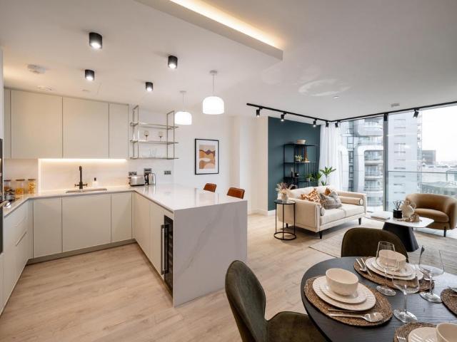 Flat for sale in Finsbury, Greater London