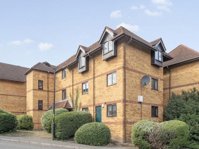 Flat for sale in Peckham, Greater London