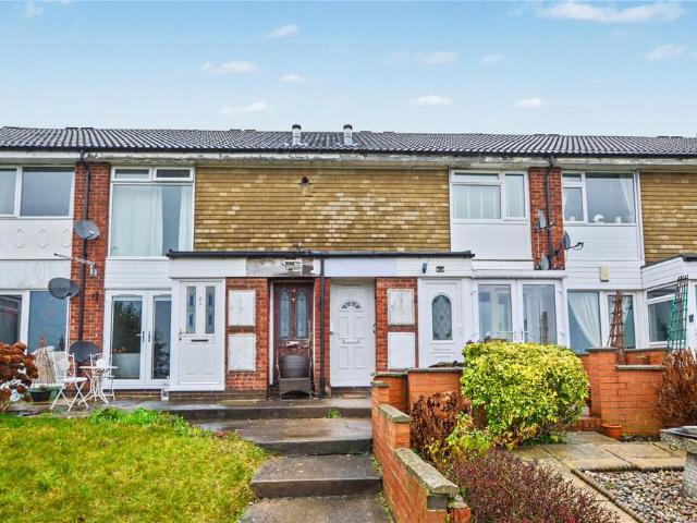 Flat for sale in West Yorkshire