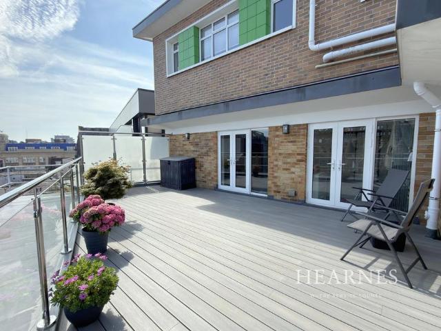 Flat for sale in West Cliff, Bournemouth