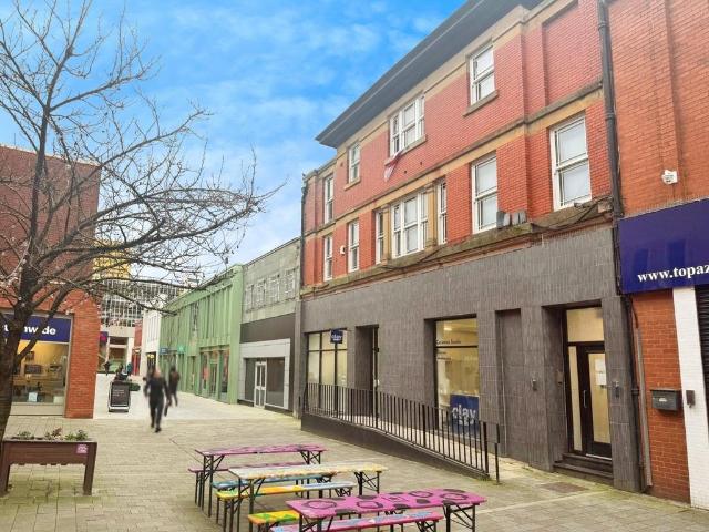 Flat for sale in Gorse Hill, Trafford Park