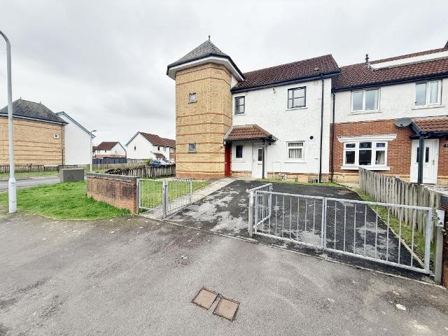 Flat for sale in Gorseinon, Wales
