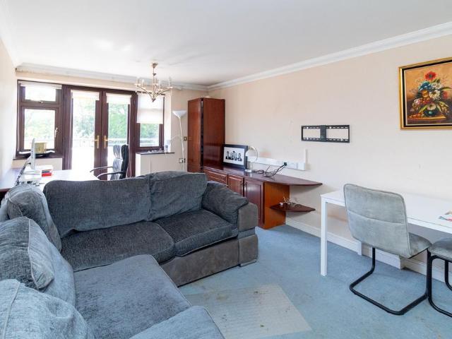 Flat for sale in Greater London