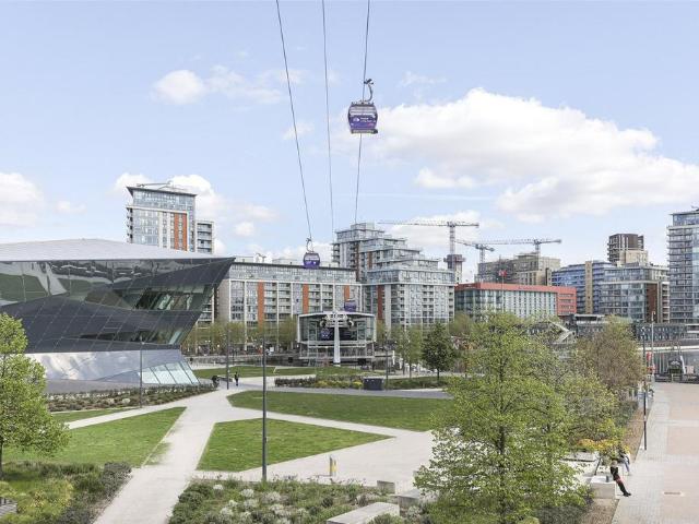 Flat for sale in Canning Town, Greater London