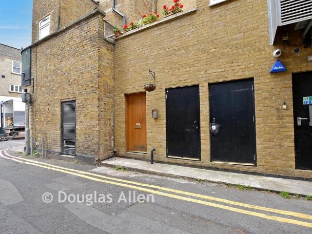 Flat for sale in Isle Of Man