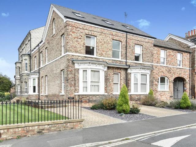 Flat for sale in Fishergate, High Field