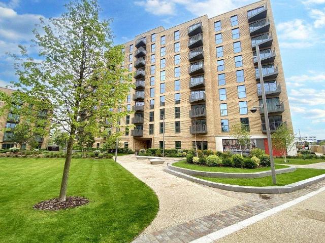 Flat for sale in Slough, Isle Of Man