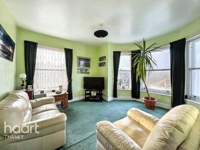 Flat for sale in Westbrook, Acol