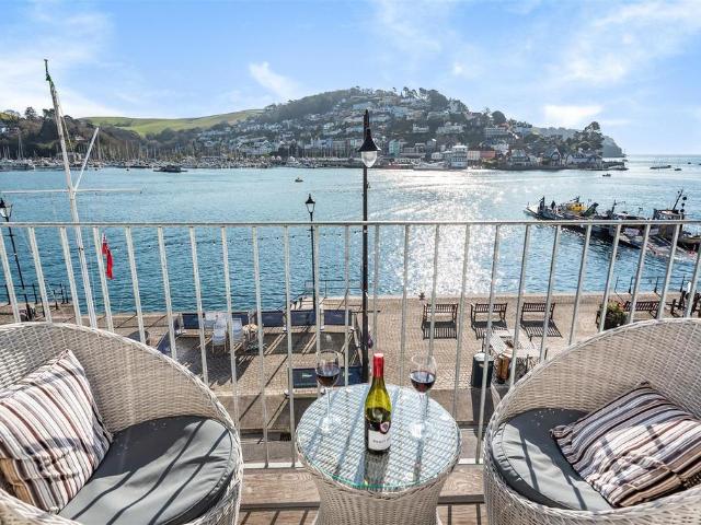 Flat for sale in Strode, Devon