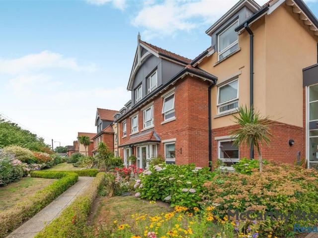 Flat for sale in Primsland, Crookhill