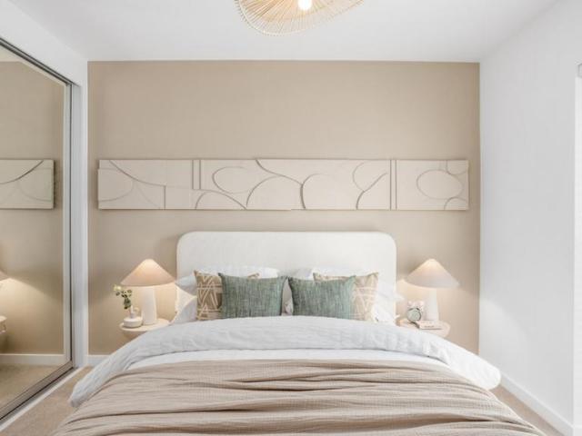 Flat for sale in RG2, Reading