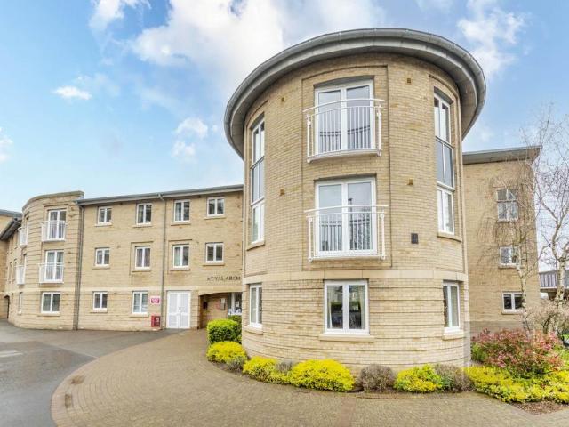 Flat for sale in Heigham Grove, East Bank