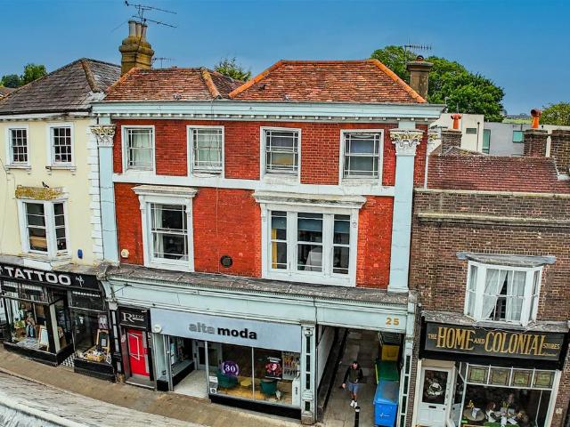Flat for sale in Highfield, Pouchen End
