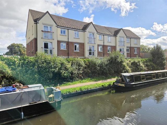 Flat for sale in Mitton, Wyre Forest