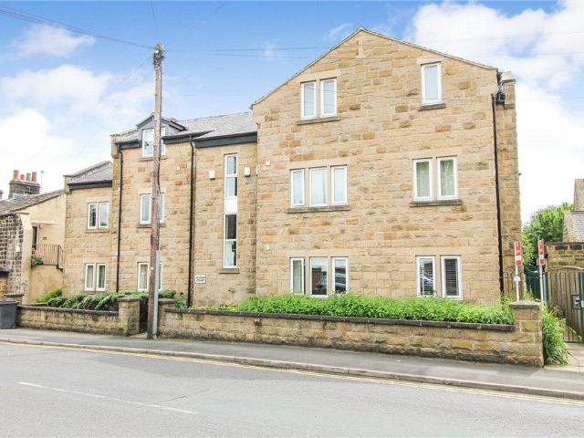Flat for sale in Horsforth, West Yorkshire