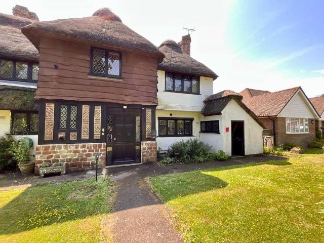Flat for sale in Little Common, Heathlands